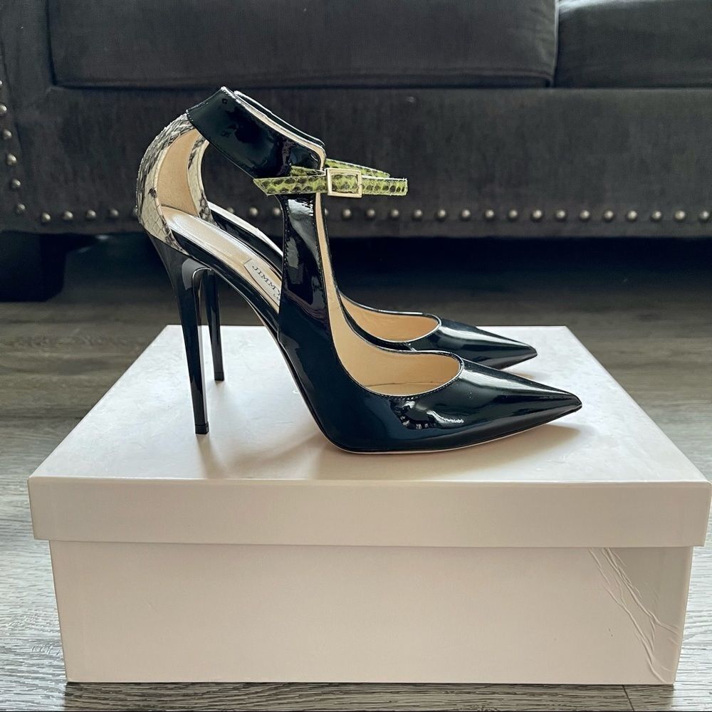 Jimmy Choo Maiden Black Patent Leather Pointed Toe Stiletto Pumps Size 7.5